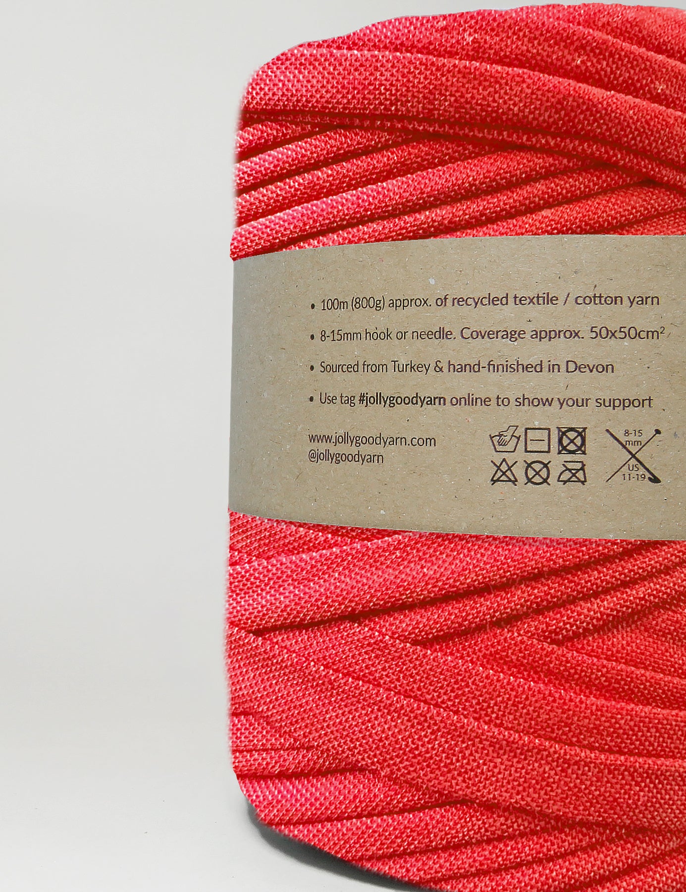 Recycled textile yarn - colour red