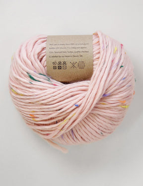 Ashwater Pink recycled plastic yarn (100g)