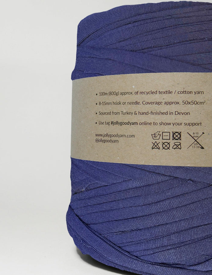 Recycled textile yarn - colour blue
