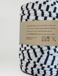 Recycled textile yarn - colour black-white