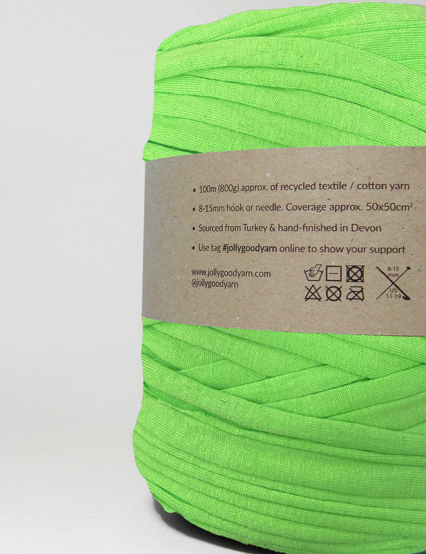 Bright green t-shirt yarn (100-120m)