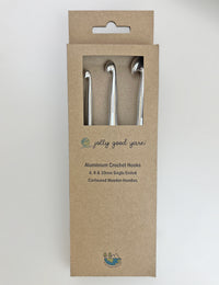 Aluminium crochet hooks