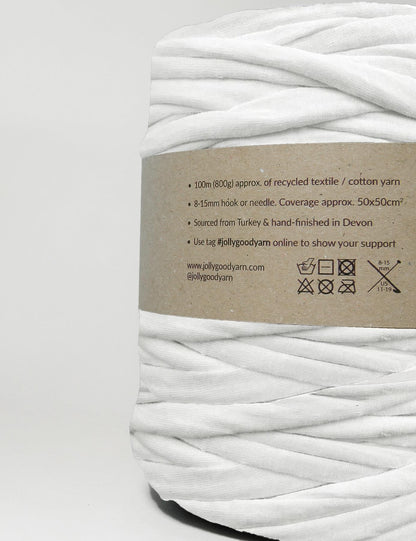 White t-shirt yarn (100-120m)