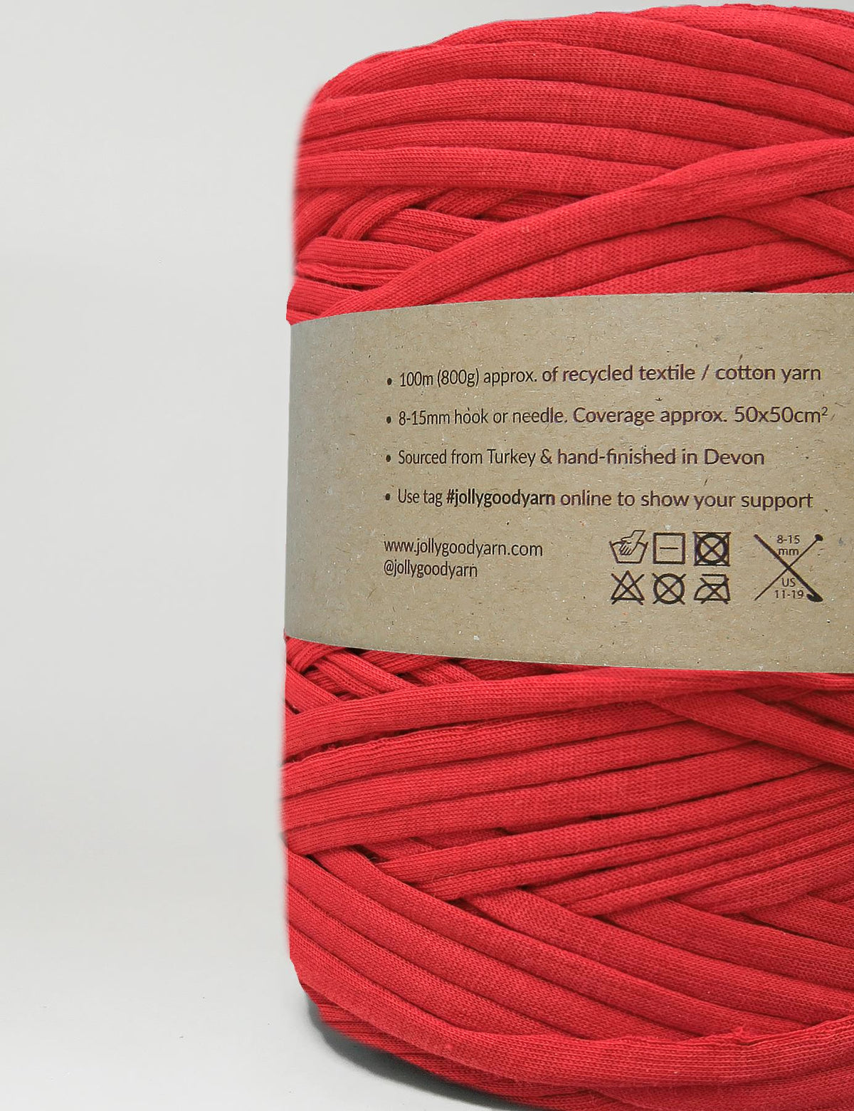 Recycled textile yarn - colour red