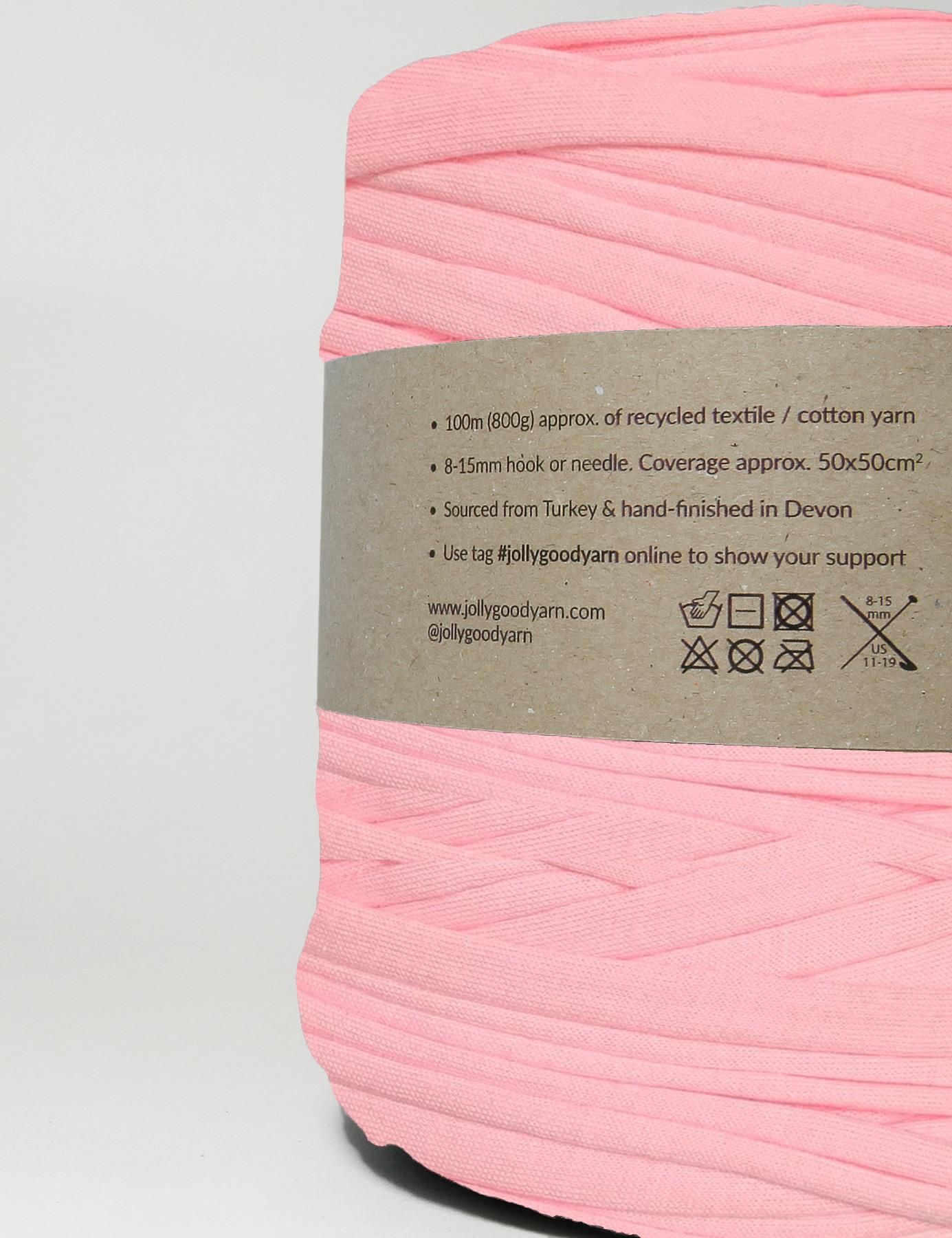 Bright pink t-shirt yarn (100-120m)