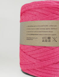 Recycled textile yarn - colour pink