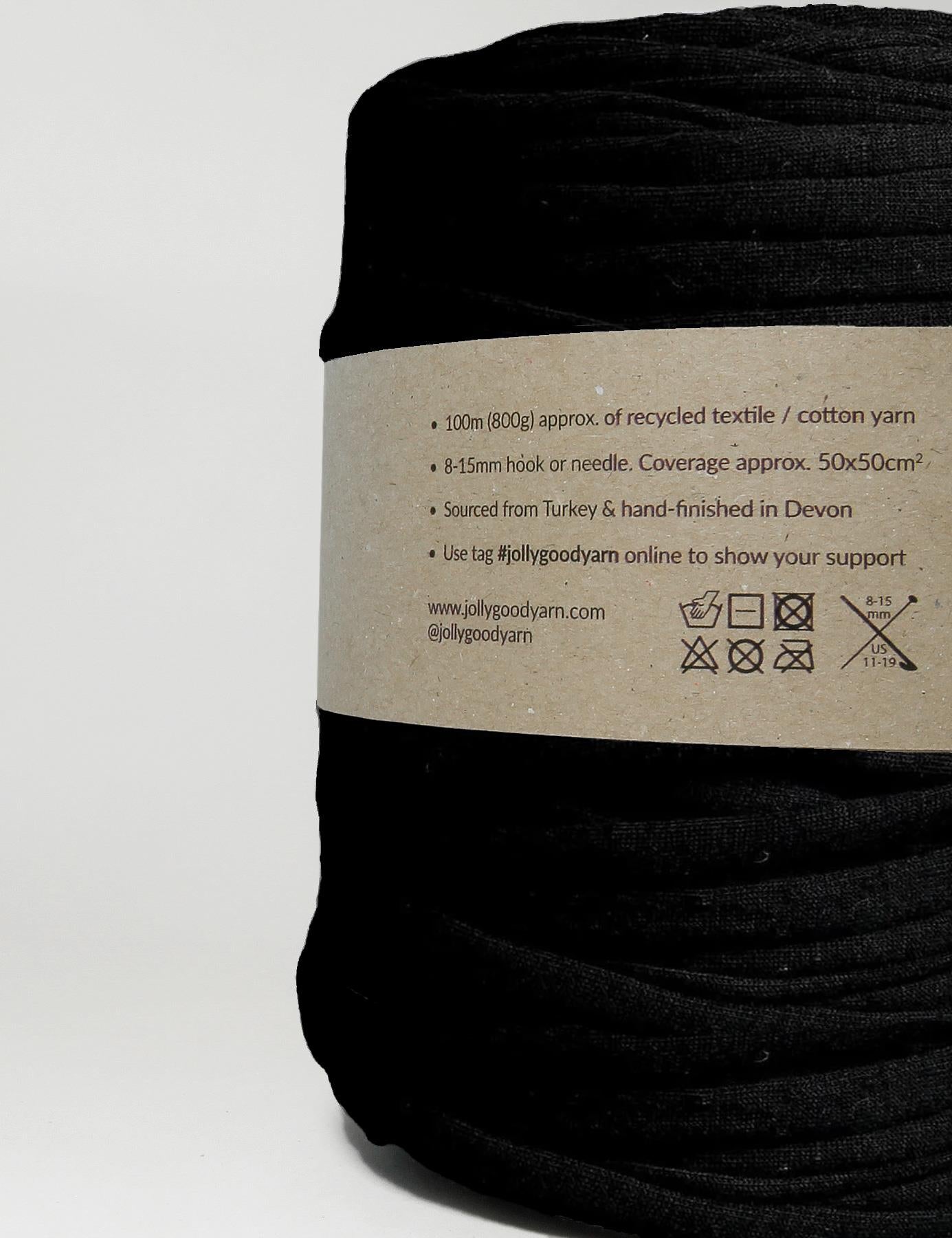 Black t-shirt yarn (100-120m)