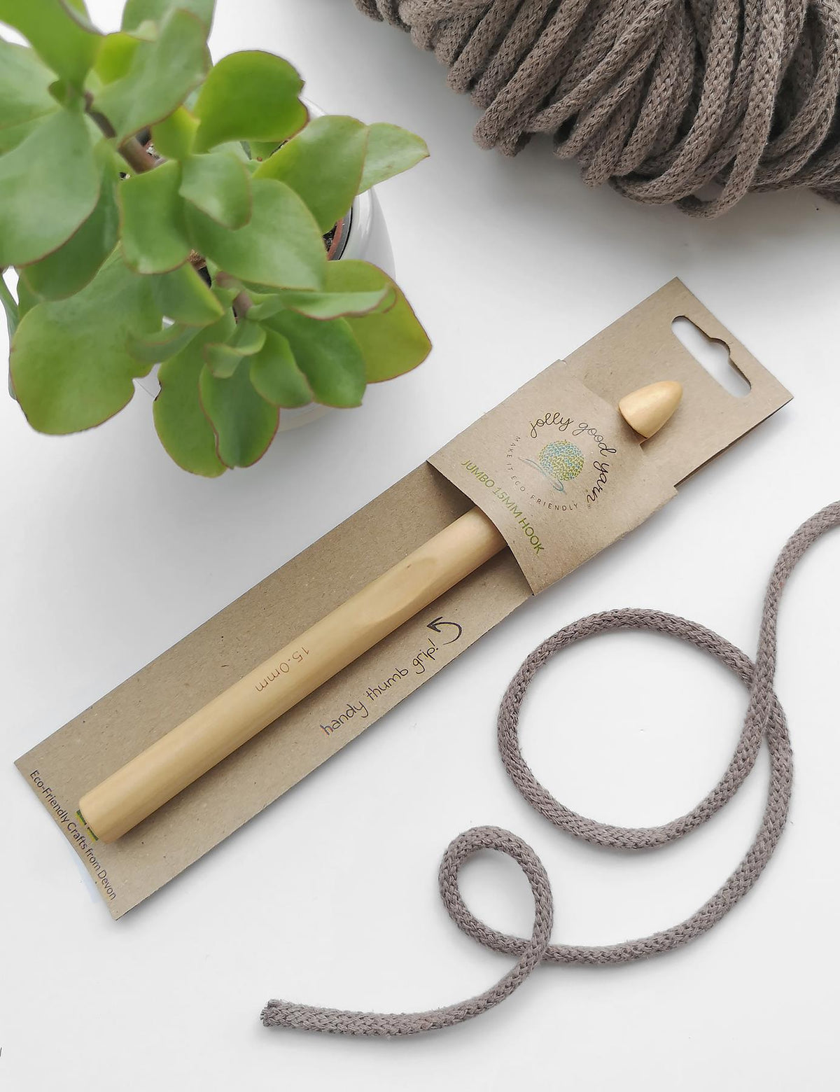 Jolly Good Yarn 15mm birch crochet hook