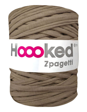 Light walnut brown t-shirt yarn by Hoooked Zpagetti (100-120m)